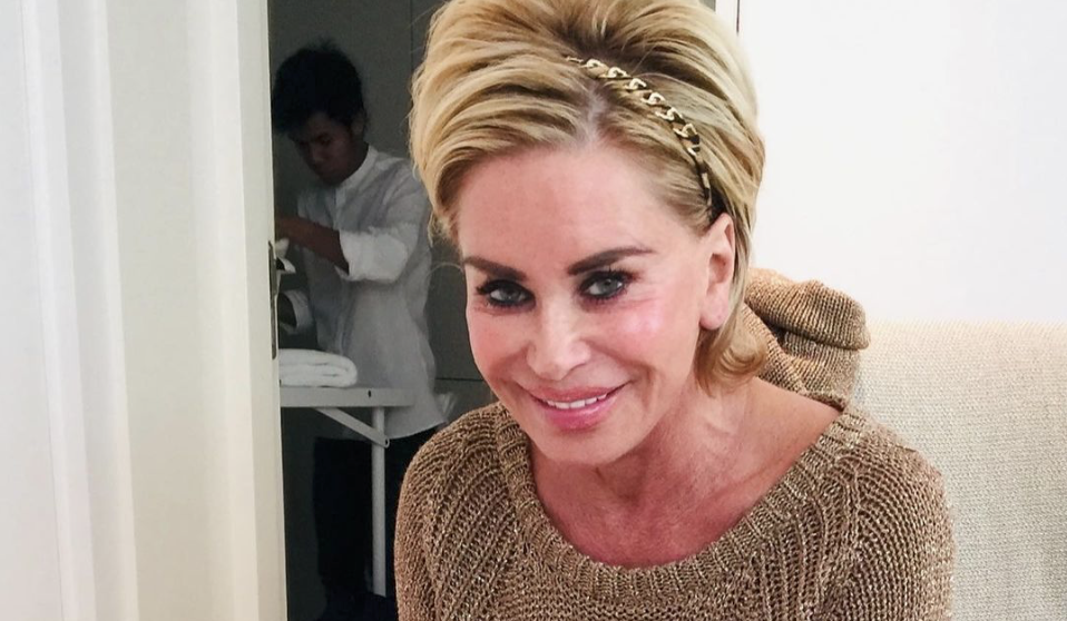 Connie Witteman Herdenkt Overleden Ex man Hans Breukhoven iemand connie-witteman-herdenkt-overleden-ex-man-hans-breukhoven-iemand