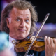 Binnenkijken in het gigantische kasteel van André Rieu!