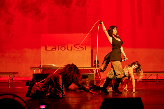 100%NL Magazine zangeres Hind