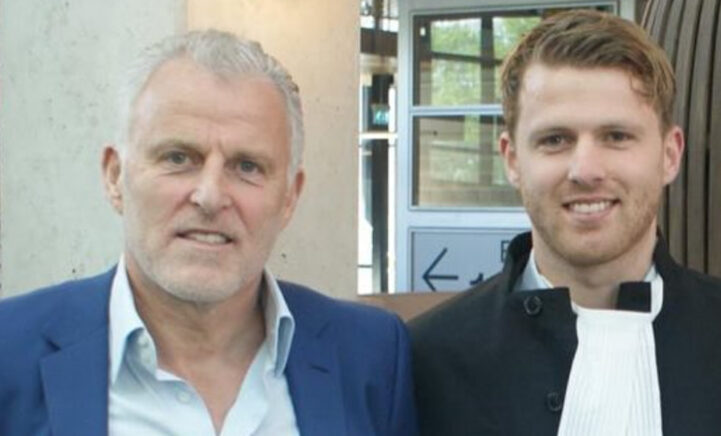 Royce de Vries laat emotioneel van zich horen tijdens rechtszaak vader