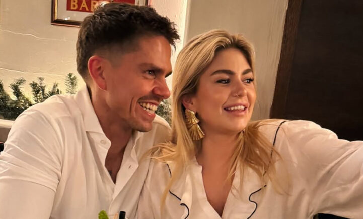 VIDEO: Roxeanne Hazes en vriendin van André gieren het uit samen