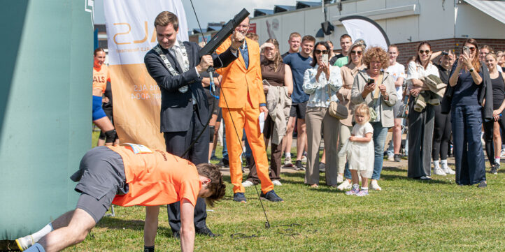 100%NL Magazine - ALS Burpee Mile