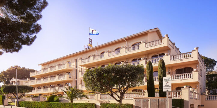 100%NL Magazine Van der Valk Hotel Barcarola