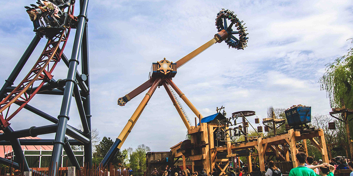 TEST NU: iedereen bezoekt dít attractiepark om déze bijzondere reden!